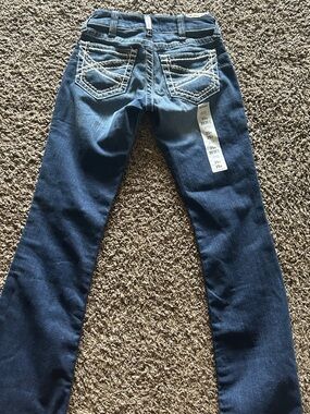 Brand new women’s Ariat jeans never been worn size 25r
